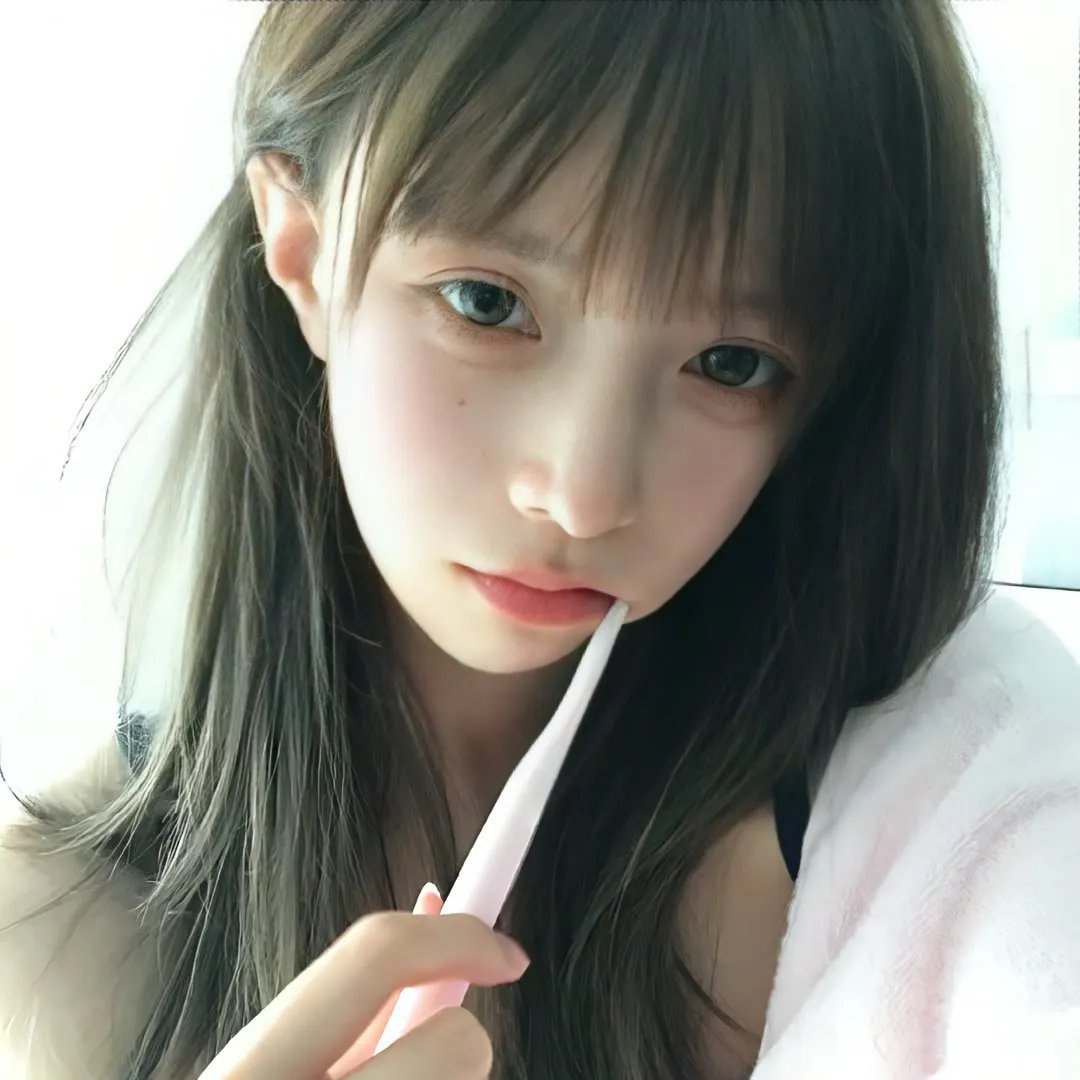 厨窗外的天空